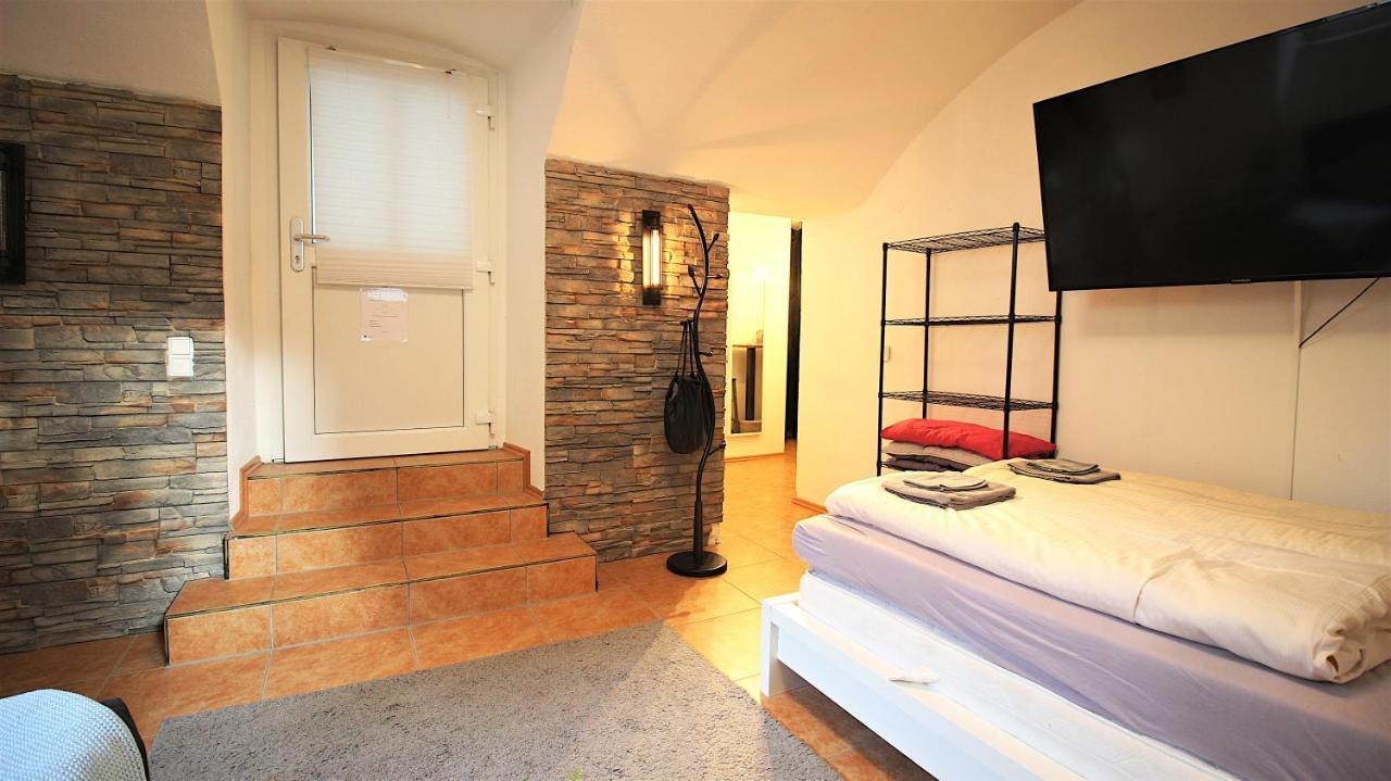 Xxx Fully Equipped Apartment Near Main Station! Вюрцбург Екстериор снимка